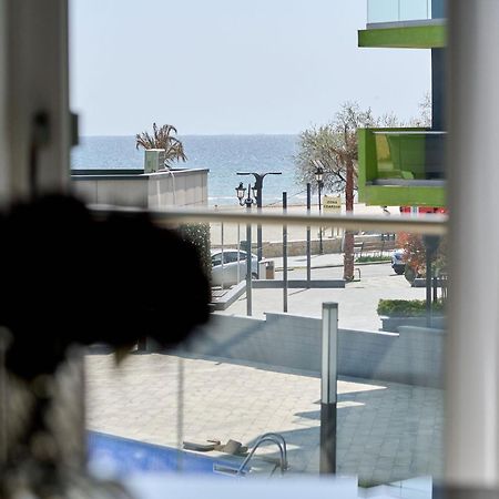Maya Apartment- Spa N Pools Beach Resort Mamaia Buitenkant foto